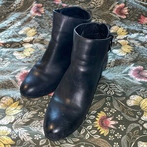 Crown Vintage bootie